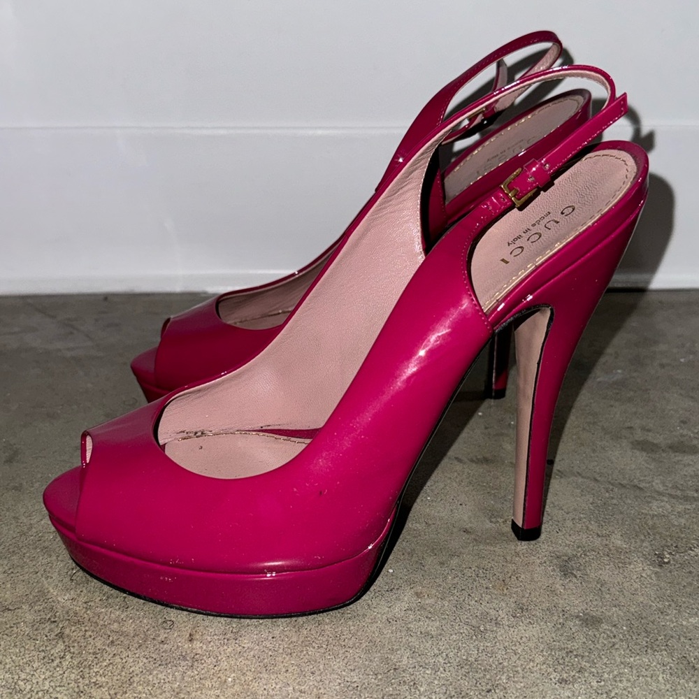 Gucci Pink Heels Elegant Design